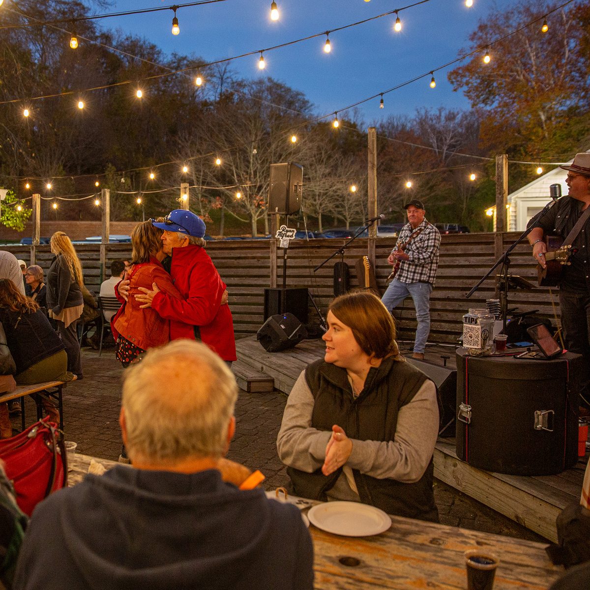 Brew 'N Que at Fifty West, photo 2