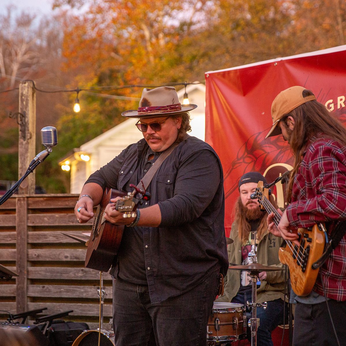 Brew 'N Que at Fifty West, photo 4
