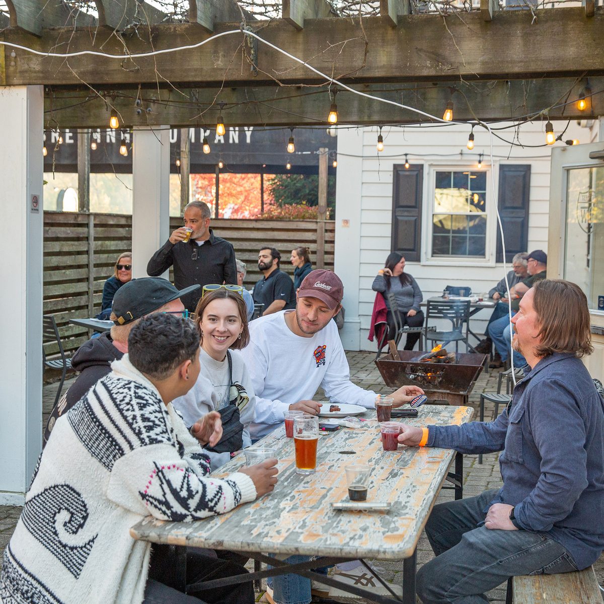 Brew 'N Que at Fifty West, photo 6