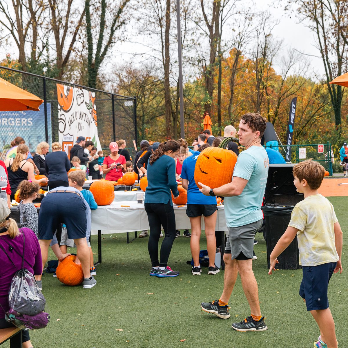 Jack O' Lantern Jog at Fifty West, photo 3